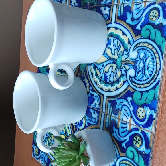 Fiesta Ware White Mugs Homer Laughlin Set of Two Signed Marked Bottoms - Picture 1 of 10
